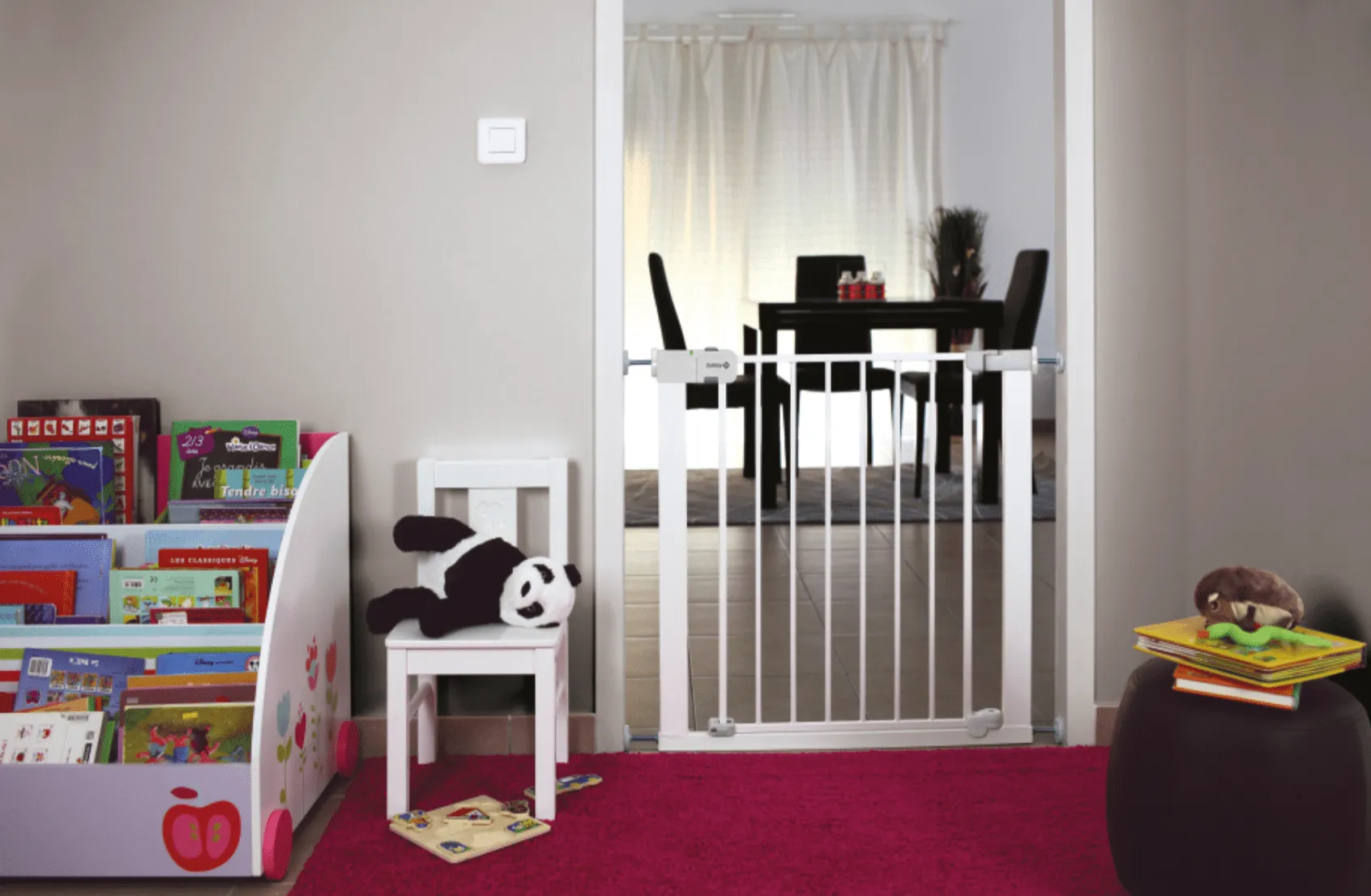 Safety 1st Auto Close Baby Gate - Pre Order