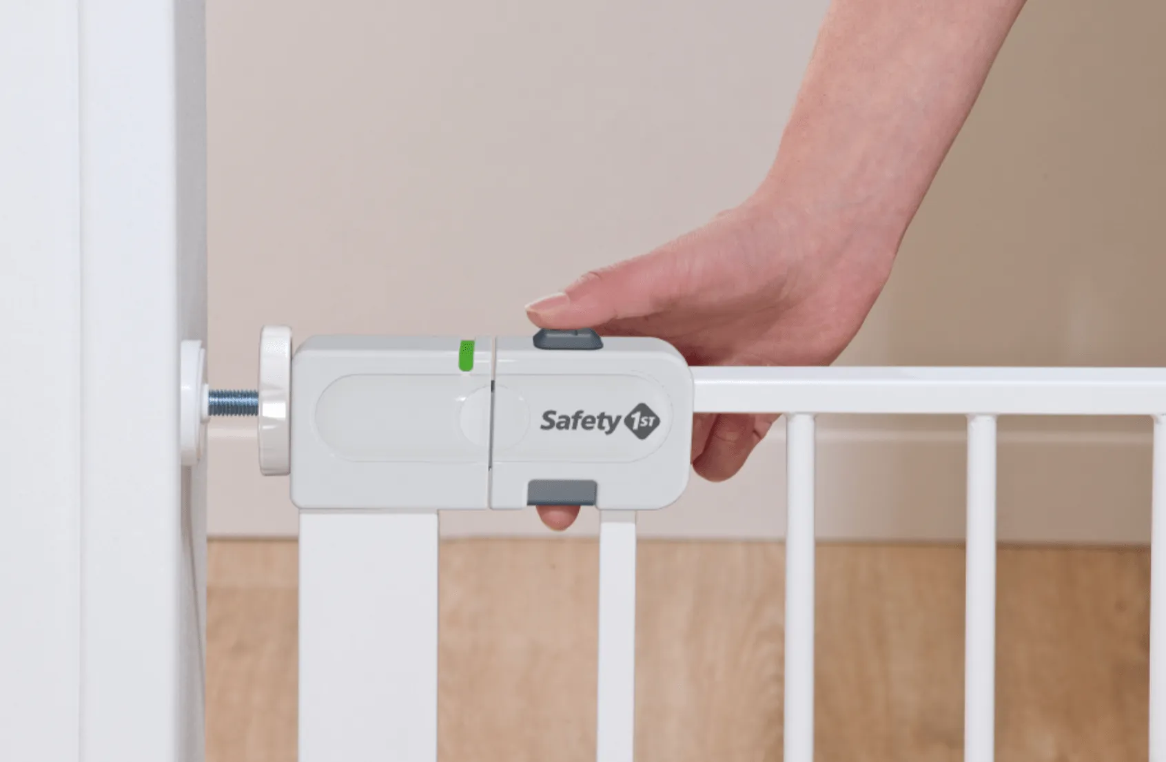 Safety 1st Auto Close Baby Gate - Pre Order