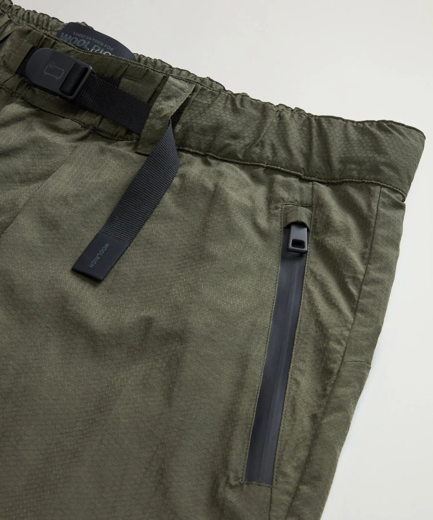 Todd Snyder x Woolrich Trek Short in Olive